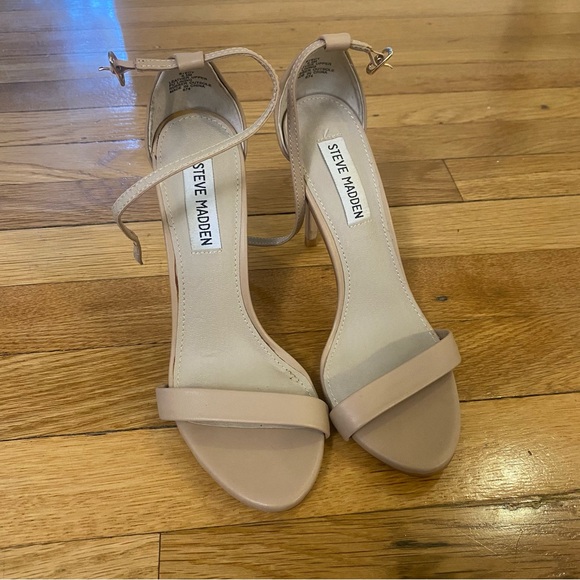 Steve Madden Stecy Tan High Heeled Sandals - Picture 1 of 5